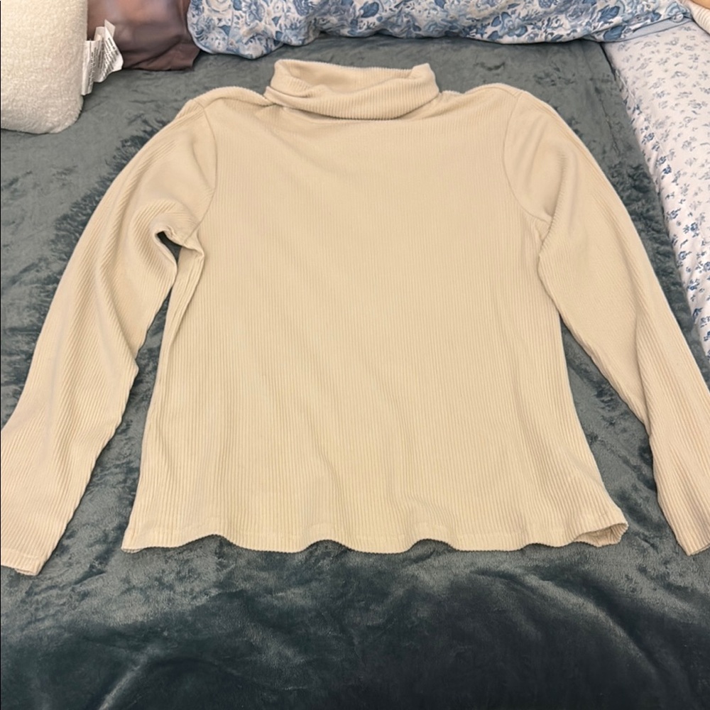 Old Navy Cream Ribbed Turtleneck